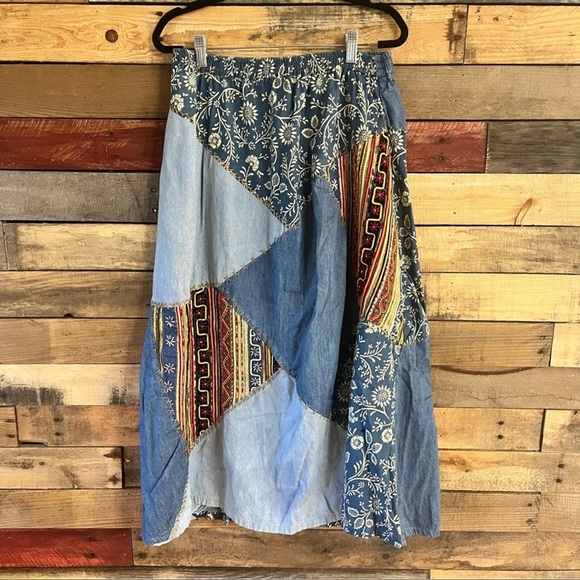 Vintage LIZWEAR Patchwork Embroidered Denim Skirt - Picture 11 of 13